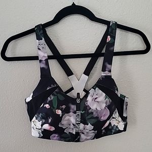 Victoria's Secret Incredible Knockout Ultra Max Sports Bra